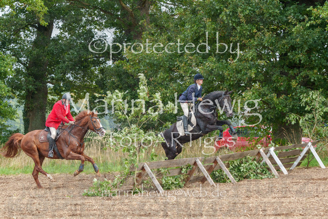 Jagd Perdoel_MarinaHewigMCH04358 | Fotografie, FotoArt, PferdesportArt, Pferdesportfotografie, Landschaftsfotografie, Reisefotografie, Reise, Pferde - Realisiert mit Pictrs.com