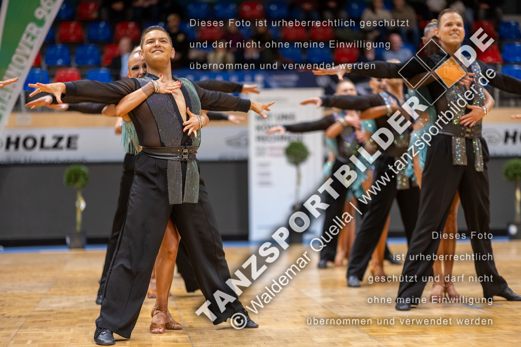 20260328-01052 | Hier finden Sie Tanz Bilder vom Latein und Standard Formationen tanzen. Sportbilder vom Tanzsport. Schöne Fotos und von Weltmeisterschaft, Europameisterschaft, Bundesliga, Regionalliga, Oberliga und Landesliga sowie von GOC Stuttgart, DanceComp, WM Bremen