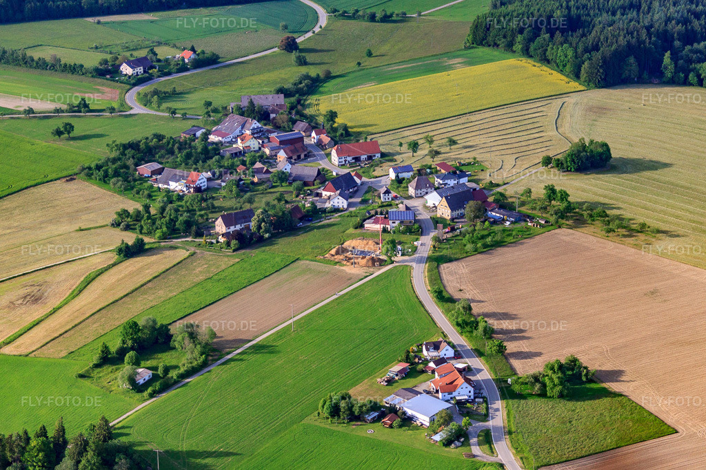 Luftbild: Rother Straße im Ortsteil Rast in Sauldorf im Bundesland Baden-Württemberg in Deutschland. Foto: IMG_57646.jpg vom 08.06.2013 durch Werner Riehm/FLY-FOTO.de
