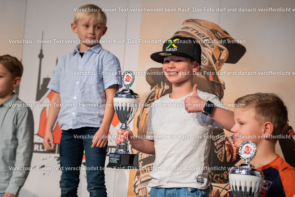 11_15_MeistereherungMXBB-7873 | Sportfotografin aus Berlin-Brandenburg mit Fokus auf Motocross. Ich halte deine sportliche Leistung und echte Emotionen auf und neben der Strecke professionell fest. Entdecke die Fotos von deinem Rennen und bestelle sie direkt hier im Shop.