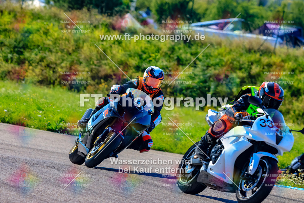 027-2384 | Hier findet Ihr Bilder von Touristenfahrten auf der Nürburgring Nordschleife oder von anderen Veranstaltungen die ich besucht habe. Viel Spass beim Durch Schauen 