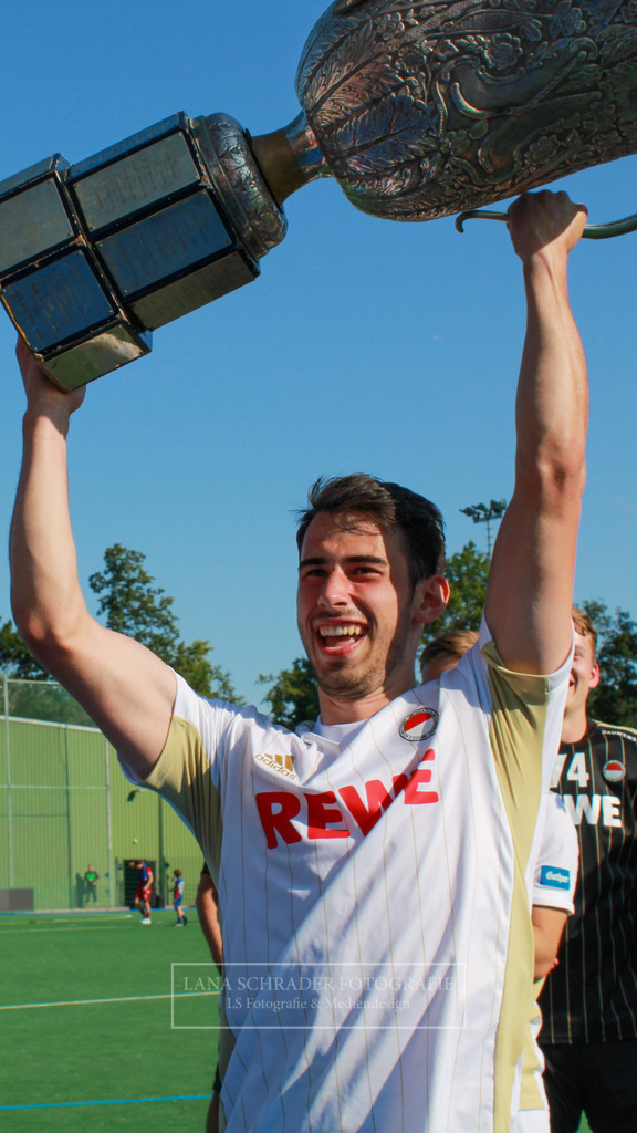 DM23 Finale Herren Mannheimer HC -  Rot-Weiß Köln 04.06.23-323 | lanaschraderfotografie - Realisiert mit Pictrs.com