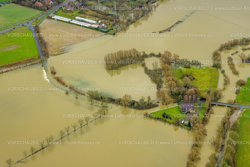 Hamm231201065 | Luftbild vom Hochwasser der Lippe, Weihnachtshochwasser 2023, Fluss Lippe tritt nach starken Regenfällen über die Ufer, Überschwemmungsgebiet Lippeaue Oberwerrieser Mersch Ortsteil Dolberg, und einzelnes überflutetes Wohnhaus, Uentrop, Hamm, Ruhrgebiet, Nordrhein-Westfalen, Deutschland