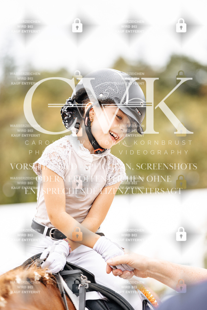 CK907458 | Turnierfotografie Pferdefotografie Trier Rheinland-Pfalz Pferdesport Reitsport Tierfotografie Sportfotografie Pferdevideo Pferdevideografie Equestrianvideography equestrianphotography  - Realisiert mit Pictrs.com