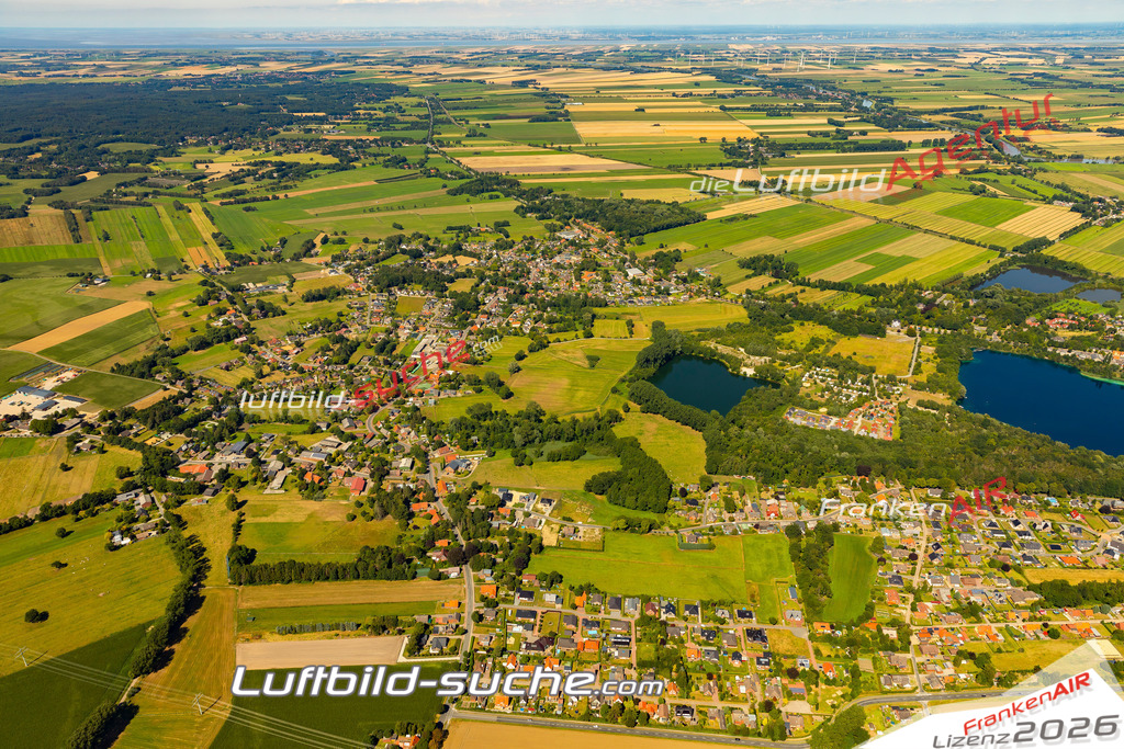 Aktuelles Luftbild von Westersode Hemmoor - Die Luftaufnahme wurde 2022 mittels UL-Flugzeug erstellt ( keine Drohne ) - hochauflösende Kamera-Systeme von  Canon -Beste Qualität - Für grossformatige Ausdrucke geeignet. Die Geschenkidee !