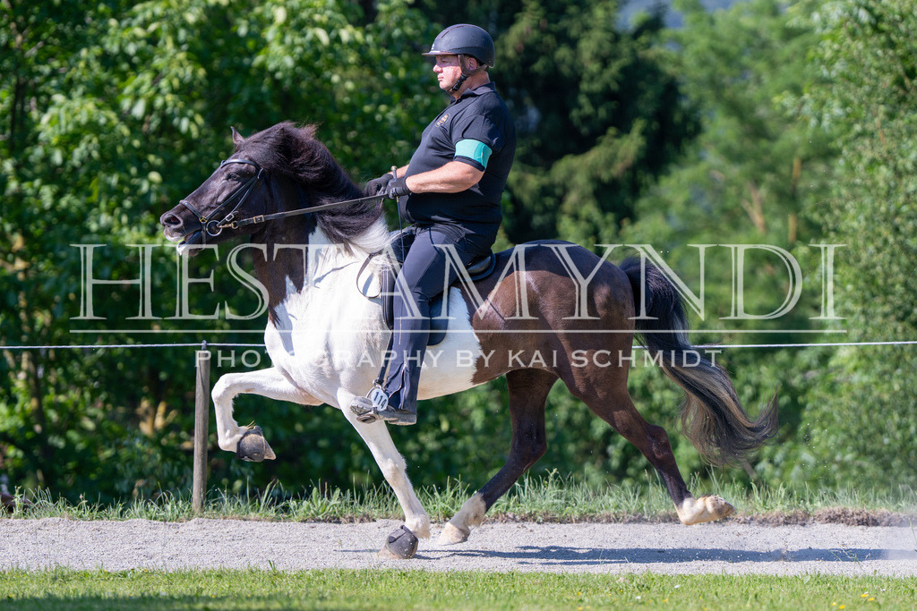 KAI06679 | Ihr sucht einen Fotografen für eure nächste OSI? Ich begleite auch euer Turnier für Islandpferde fotografisch.  - Realisiert mit Pictrs.com