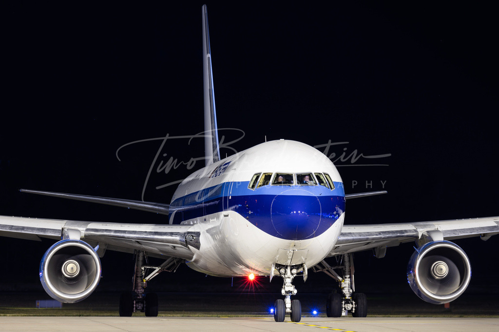 2N8A8734 Kopie | Buy high-quality aviation and travel photography prints by professional photographer Timo Breidenstein. Authentic images, professionally printed, worldwide shipping. - Realisiert mit Pictrs.com