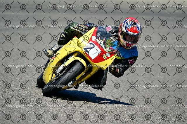 25bc03-1038 | markuskiefer.com - Realisiert mit Pictrs.com