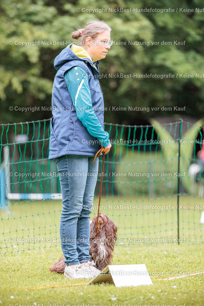 RO-Blumenthal-2026-Nickbest-Hundefotografie-0284 | Dein Hund! Dein Moment! Deine Erinnerungen! Hundefotografie in Bremen Blumenthal. Ich fange die besonderen Momente deines Vierbeiners ein – ob Indoor mit Blitzanlage oder in der freien Natur. Sicher dir dein Moment und dein Termin für eure Erinnerungen.