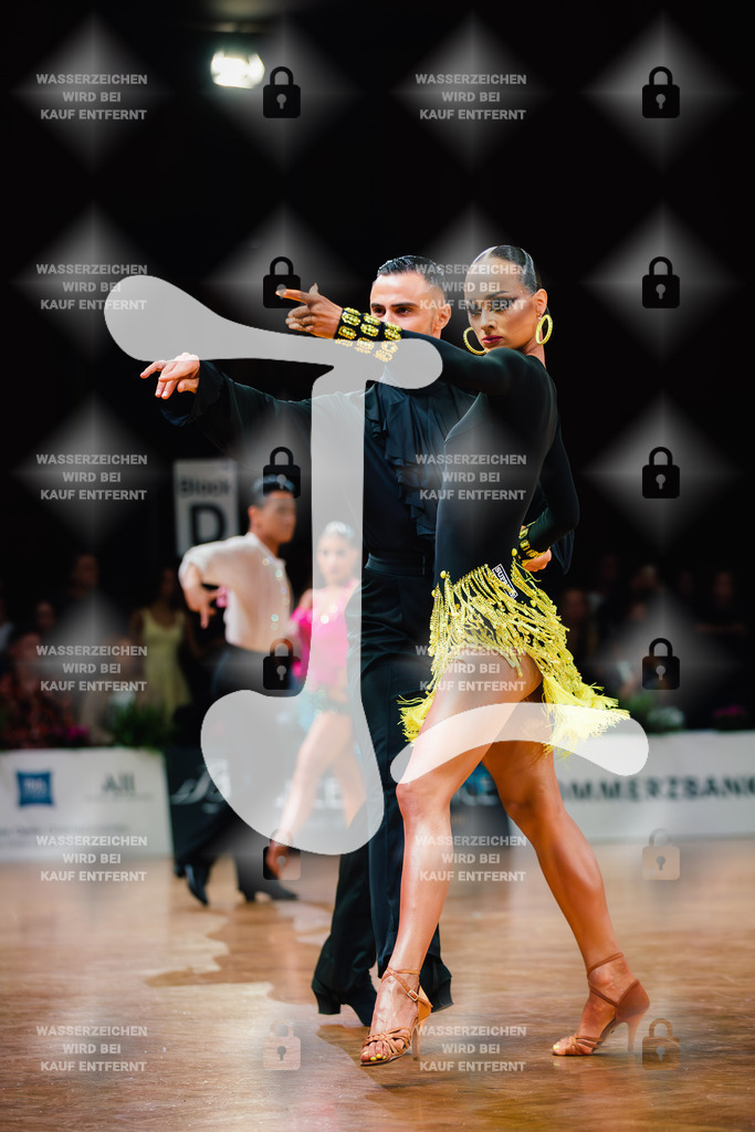 GOC 2025 - WDSF GrandSlam Latin 35-38th (208) Philip Andraus _ Ekaterina Tsvetkova (Germany)-2025-08-23-2307 | Webshop for digital downloads and prints of dance sport, event & show photographer Julian Link - Realisiert mit Pictrs.com