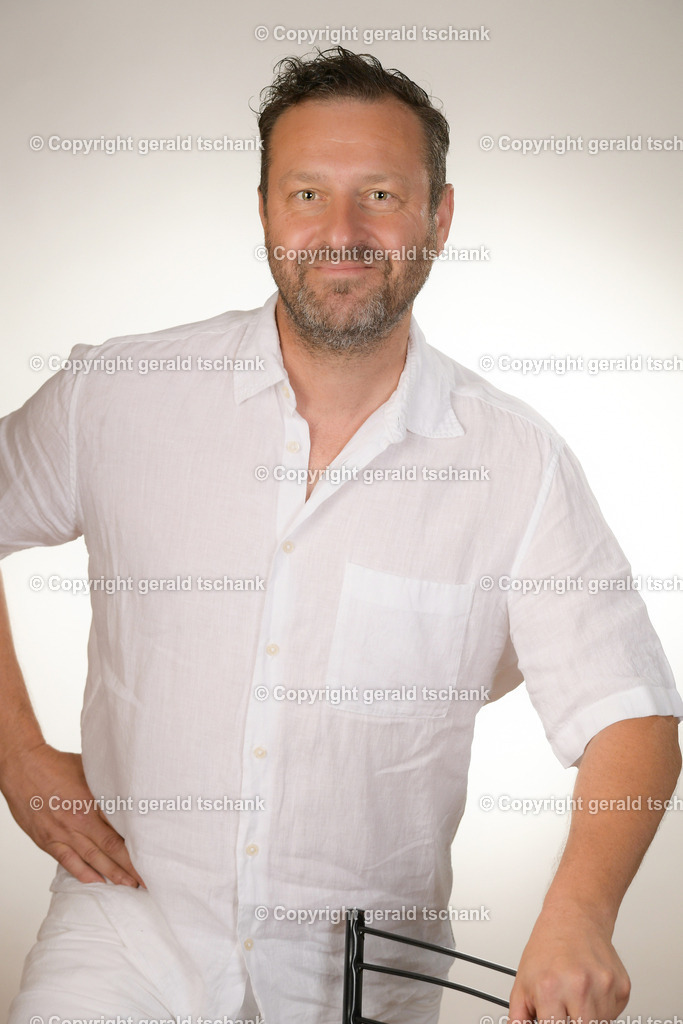 DSC_2065 | Wählen Sie hier bitte Ihr bestes Foto aus, mit diesem Bild wird Ihr Set produziert. Sollten Sie kein Bild wählen oder mehrere suchen wir das Beste aus!