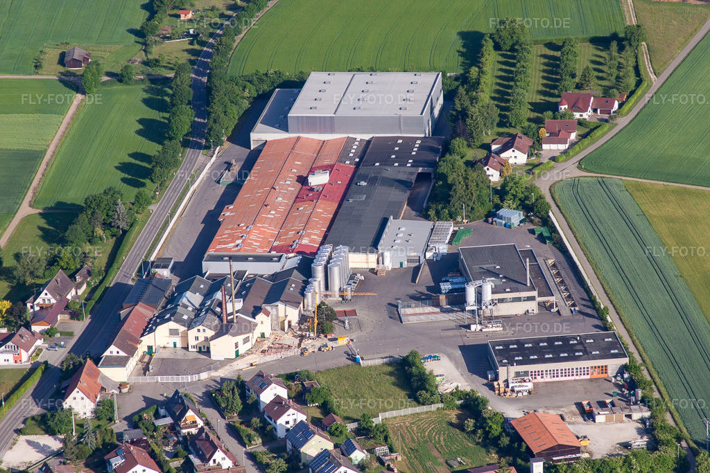 Luftbild: Albi GmbH & Co im Ortsteil Bühlenhausen in Berghülen im Bundesland Baden-Württemberg in Deutschland. Foto: IMG_67279.jpg vom 08.06.2014 durch Werner Riehm/FLY-FOTO.de – Auflösung des Originals: 4752 x 3168 px