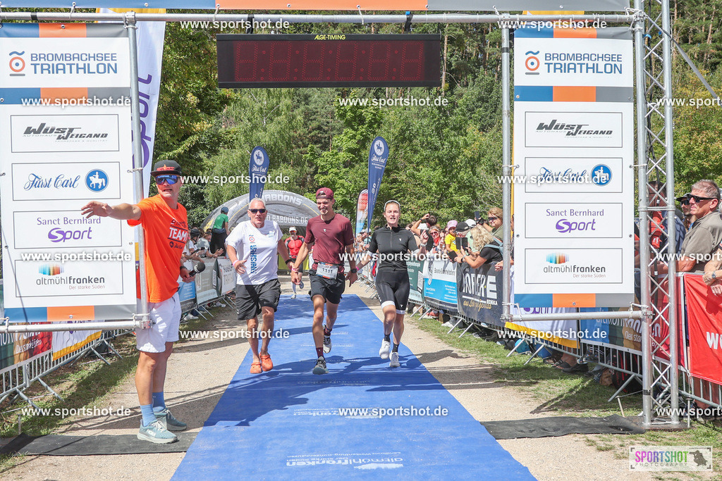 LUR_5818 | Rund um das Thema Sport-Event-Fotografie & individuelle Teilnehmerfotos. Jeder Teilnehmer wird fotografiert.