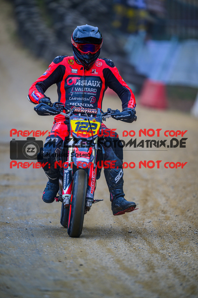 MaZZes_Fotomatrix_20251011_6007705_5114 | S5