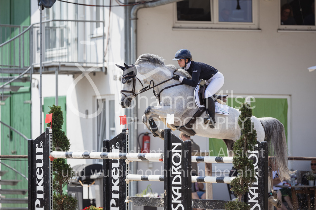 230624_PfSpTa_M2-Spr-949 | Deine schönsten Turniermomente als professionelle Fotos! Entdecke hochwertige Pferdesport-Fotografie im Online-Shop. Jetzt Fotos finden & bestellen!