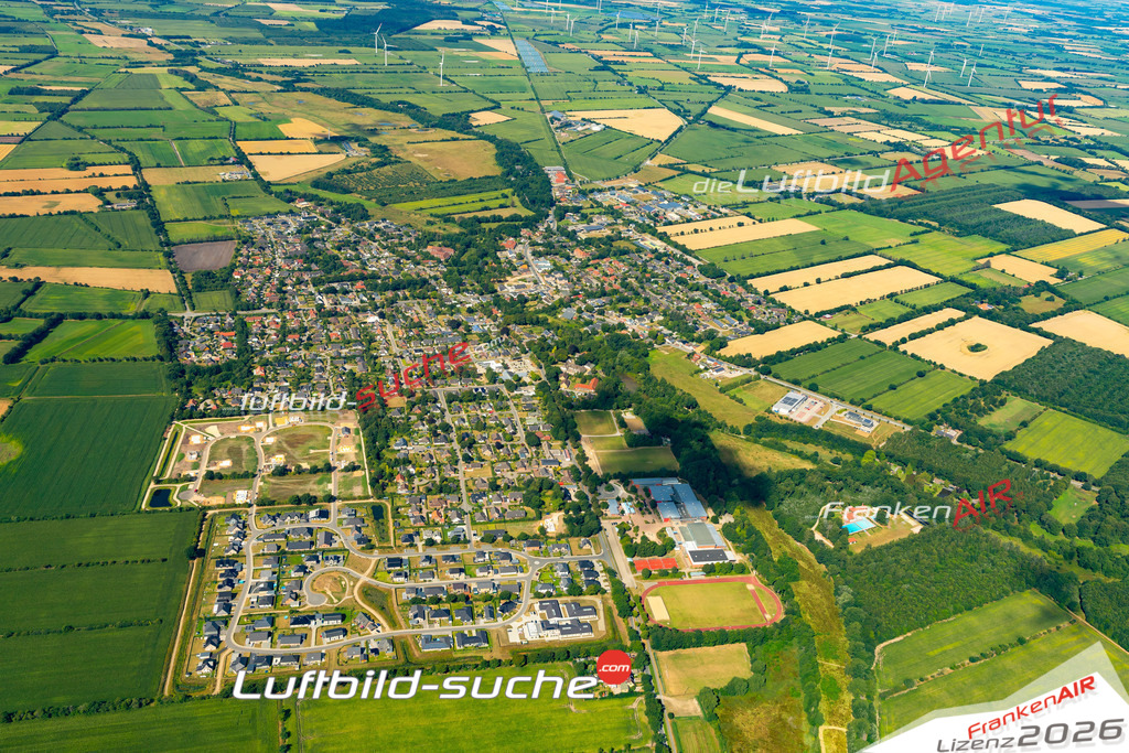 Das Luftbild der Stadt Schafflund wurde 2022 vom Flugzeug heraus erstellt (keine Drohnen-Aufnahmen) Aufnahmehöhe ca.450 Meter- hohe Bildauflösung und Druck-Qualität. Garantiert!