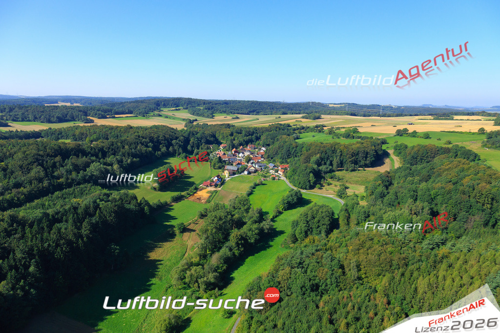 Die Luftaufnahme der Stadt Weismain wurde vom UL-Flugzeug heraus erstellt ( keine Drohne )- hohe Auflösung für beste Qualität