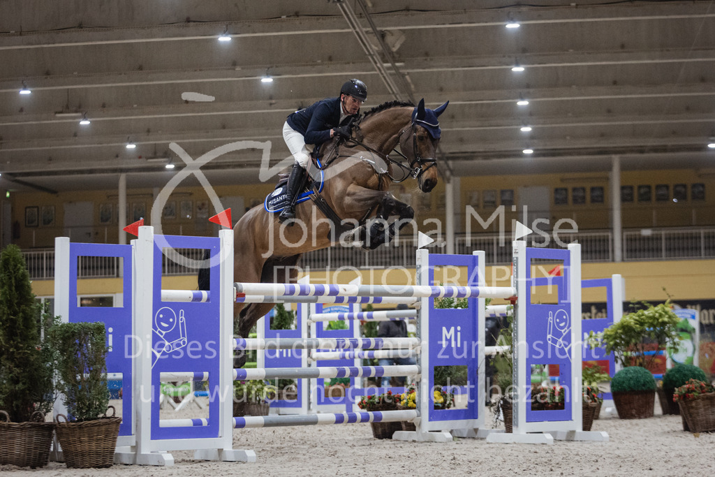 230211_Warstein_S1-StilSpr-393 | Deine schönsten Turniermomente als professionelle Fotos! Entdecke hochwertige Pferdesport-Fotografie im Online-Shop. Jetzt Fotos finden & bestellen!