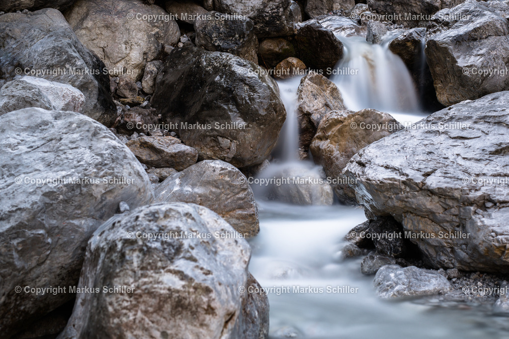 Mini Wasserfall | markus-schiller - Realisiert mit Pictrs.com