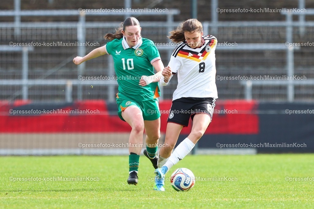 xKWIx10042601031 | 2026.04.10, xkwix, Fußball, UEFA Women's UNDER 19 Championship qualification, Republic of Ireland - Germany, Uhlenkrugstadion, Runde 2 1.Spieltag, Saison 2025 / 2026: Lotta Wrede(Deutschland U19 Frauen #8) im Zweikampf gegen Hannah Healy(Irland U19 Frauen #10) DFB regulations prohibit any use of photographs as image sequences and or quasi-video. Photo: xKamilxWilkowskixPressefotoKochx