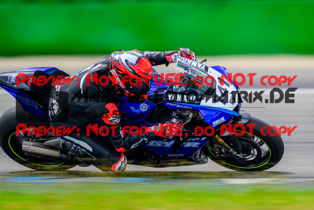 MaZZes_FotoMatrix_240615_9628 | WEISS