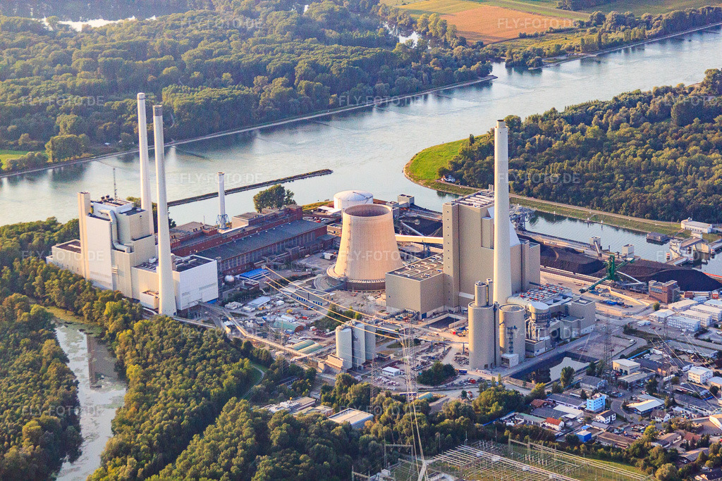 Luftbild: Rheinhafen-Dampfkraftwerk Karlsruhe der EnBW Energie Baden-Württemberg AG im Ortsteil Daxlanden in Karlsruhe im Bundesland Baden-Württemberg in Deutschland. Foto: IMG_53210.jpg vom 09.09.2012 durch Werner Riehm/FLY-FOTO.deWWW.ENBW.COM