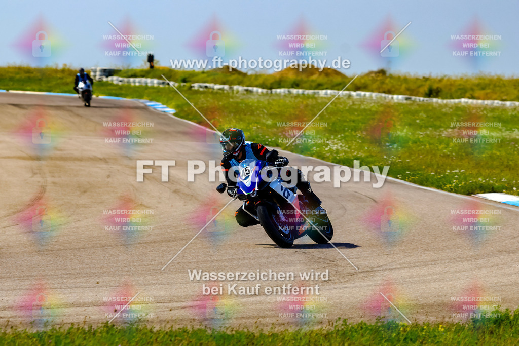 044-3862 | Hier findet Ihr Bilder von Touristenfahrten auf der Nürburgring Nordschleife oder von anderen Veranstaltungen die ich besucht habe. Viel Spass beim Durch Schauen 