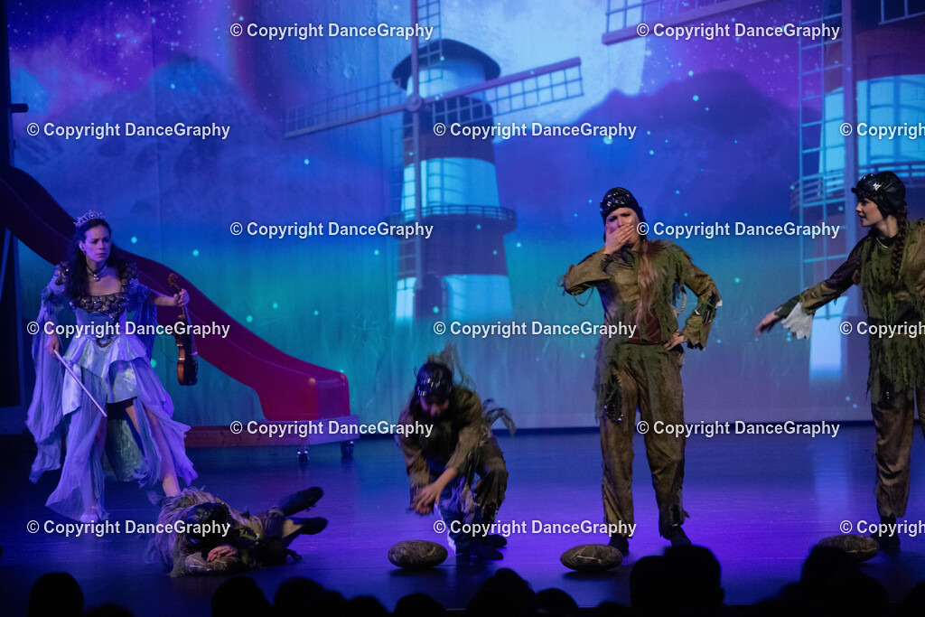 GPHY1829 | DanceGraphy - Realisiert mit Pictrs.com