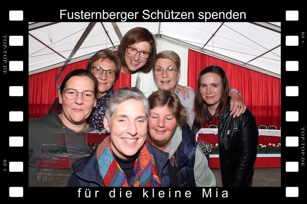 top-top.de 240928-022 | Foto, Video, Fotografie, Videografie, Fotobox, DJ, Discjockey, Musik, Musikbox, Veranstaltung, Photobooth, Amazon, Ebay, Buchtipp, Bestseller, Autor, Verlag, Buch, Wesel, Hamminkeln, NRW, Dinslaken, Rees, Drohne, Hochzeit, Party, Fotobox, Wesel, Fotograf