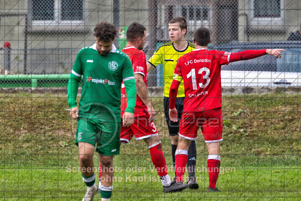 20261011_163731_0471-Bearbeitet_(c)_by_PhotoPeet | #,KSG Eislingen (grün) vs. 1.FC Donzdorf (rot), Fußball, Bezirksliga - Bezirk Neckar/Fils, 07. Spieltag, Saison 2026/2027, Rasensportplatz, Albstraße 69, 73054 Eislingen, 11.10.2026 - 15:00 Uhr,Foto: PhotoPeet / Sport- &amp; Eventfotografie / Peter Harich