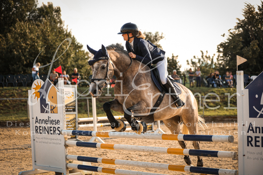 08.FrSpE00248 | Leoni Ertmer Photography - Realisiert mit Pictrs.com