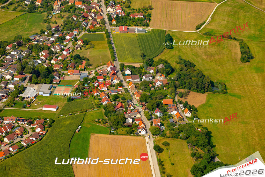 Das Luftbild zeigt : Mariäkappel Kreßberg - Die Luftaufnahme wurde 2024 vom UL-Flugzeug aus erstellt ( keine Drohne ) - Hochauflösende Luftaufnahme - Für grossformatige Ausdrucke geeignet. Die Geschenkidee !Mit Lizenz und Bildrechte bestellbar