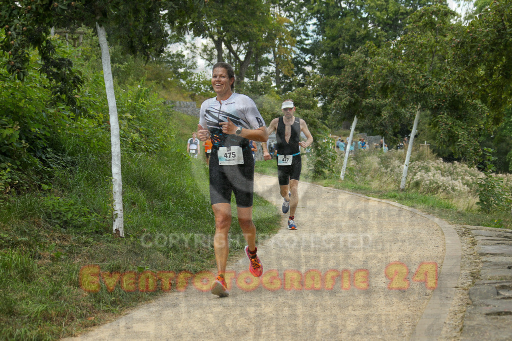 250824_1351_EX1_3960 | Sportfotografie im Rhein-Sieg Kreis, Köln, Bonn, NRW, Rheinland Pfalz, Hessen, etc. Unser Tätigkeitsfeld umfasst den Laufsport vom Volkslauf über den Marathon, Duathlon, Triathon bis zum Ultralauf wie Kölnpfad Ultra oder Schindertrail.