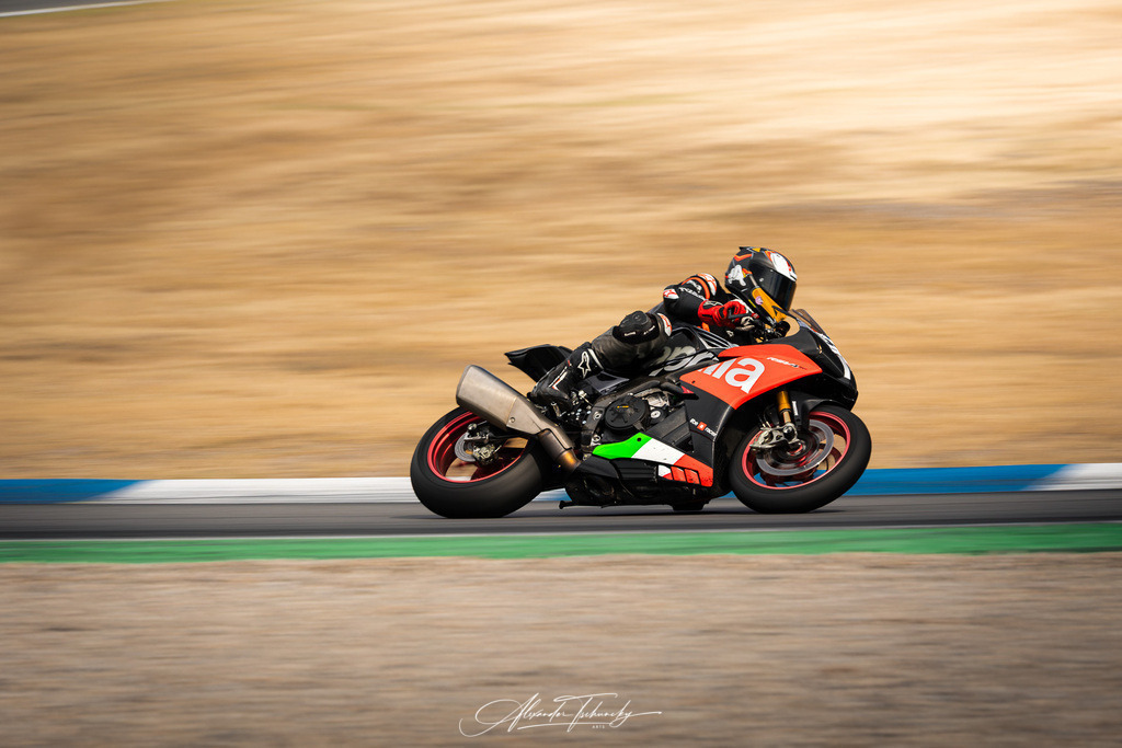 Ducati Trackday Hockenheimring 2026 | Entdecken Sie die faszinierende Welt von Alexander Tschuncky Arts: Kreative Fotografie, atemberaubende Automobilkunst und hochwertiger Bilderdruck. Lassen Sie sich inspirieren! - Realisiert mit Pictrs.com