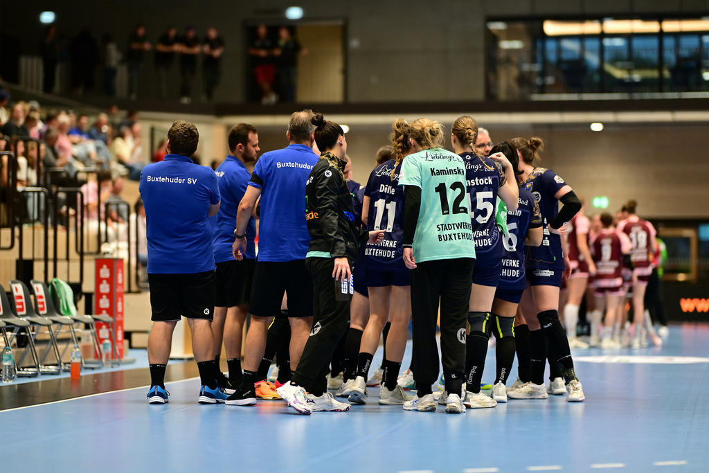 Handball I Frauen I Saison 2025-2026 I Testspiel I Buxtehuder SV - HL Buchholz 08-Rosengarten | Der Sportfotograf. - Realisiert mit Pictrs.com