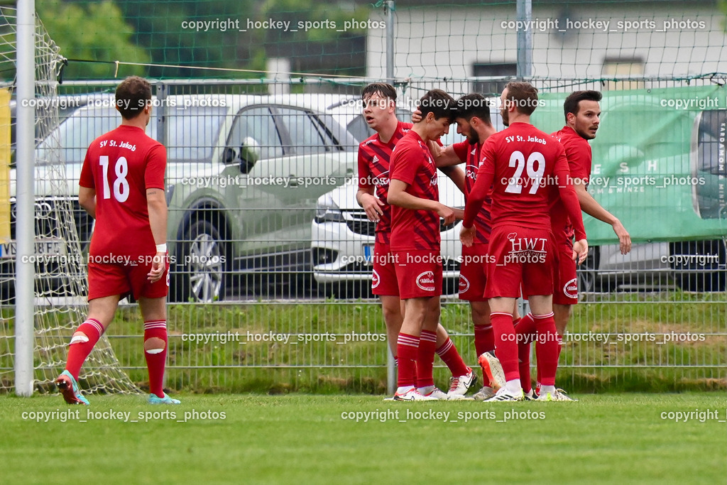 SC Landskron vs. SV St. Jakob  | Jubel SV St. Jakob, #18 Raimund Valtiner SV St. Jakob, #6 Florian Schaller SV St. Jakob,  #19 Mario Marjanovic SV St. Jakob, #7 Manuel Alexander Schüttelkopf SV St. Jakob, #29 Thomas Ogradnig SV St. Jakob, SC Landskron vs. SV St. Jakob , SC Landskron vs. SV St. Jakob  am 16.05.2024 in Villach (Sportpark Landskron), Austria, (Photo by Bernd Stefan)