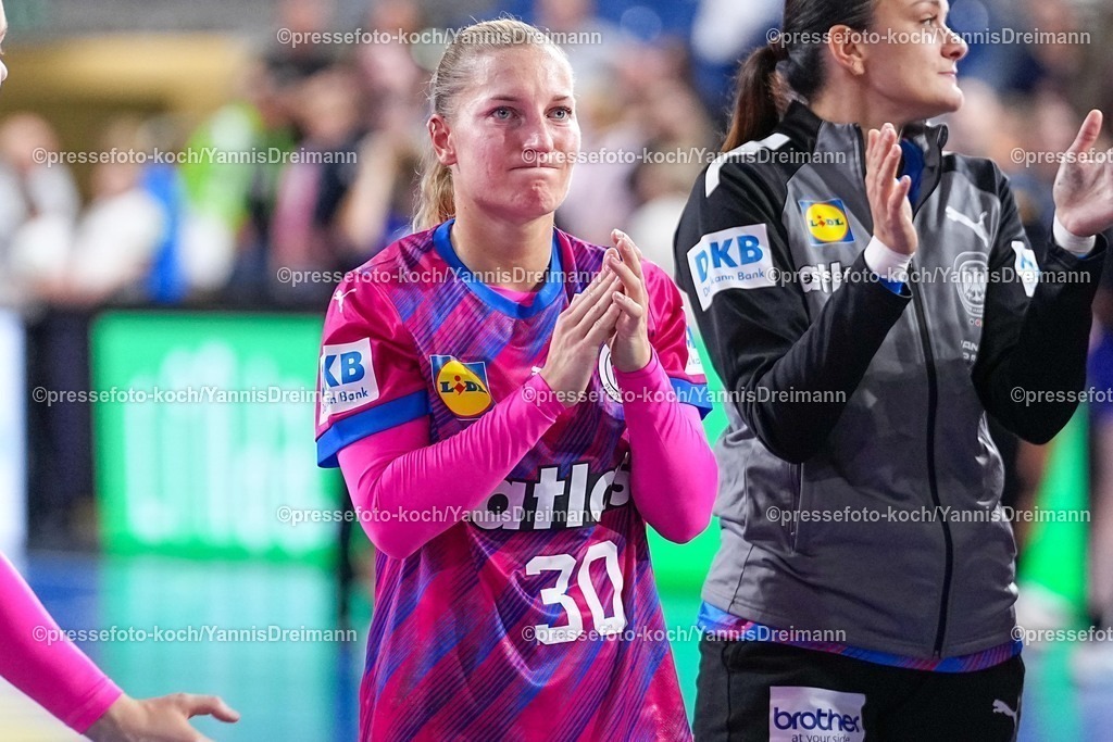 xydrx21092501060 | 21.09.2025, xydrx, Handball, Frauen Länderspiel, Deutschland - Niederlande, YAILA Arena: Jenny Behrend (GER #30)