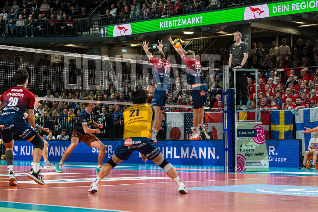 Volleyball I Herren I Saison 2025/2026 I Bundesliga I 10. Spieltag I SVG Lüneburg - WWK Volleys Herrsching | CONTRAST ZERØ MEDIA - Realisiert mit Pictrs.com