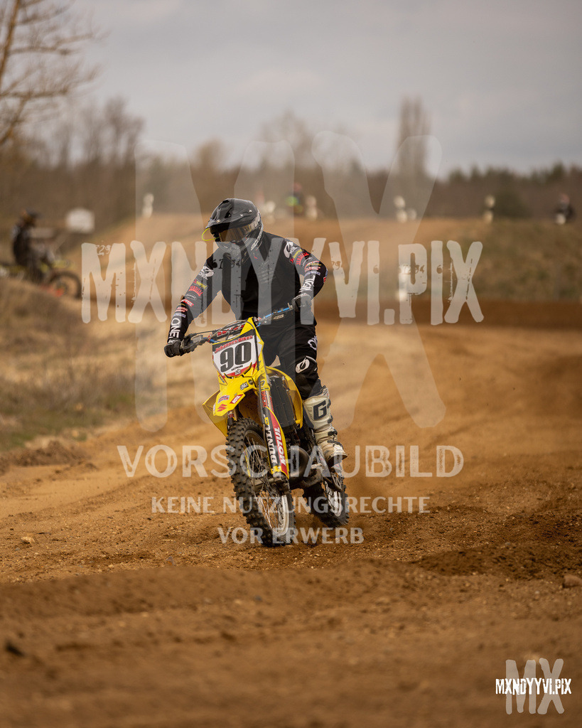 866A1379 | mxndyyvipix