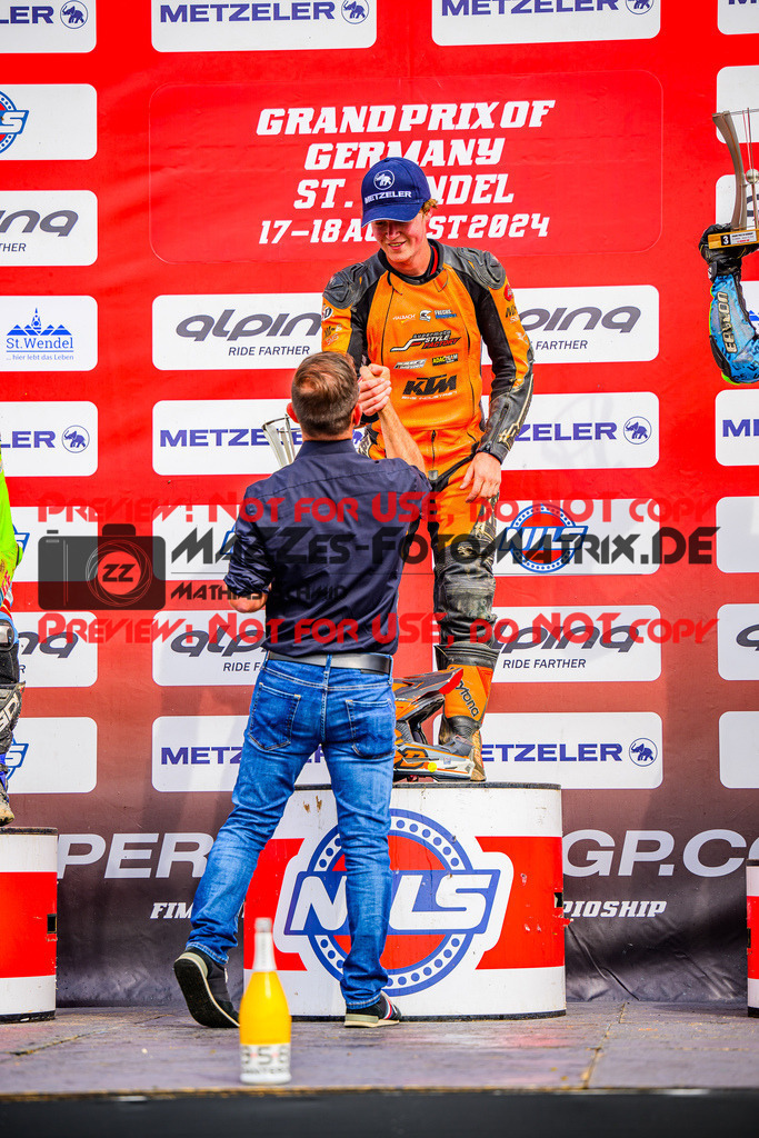 MaZZes_FotoMatrix_240818_6021986_0061 | S1