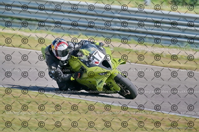 26BT02-0430 | markuskiefer.com - Realisiert mit Pictrs.com