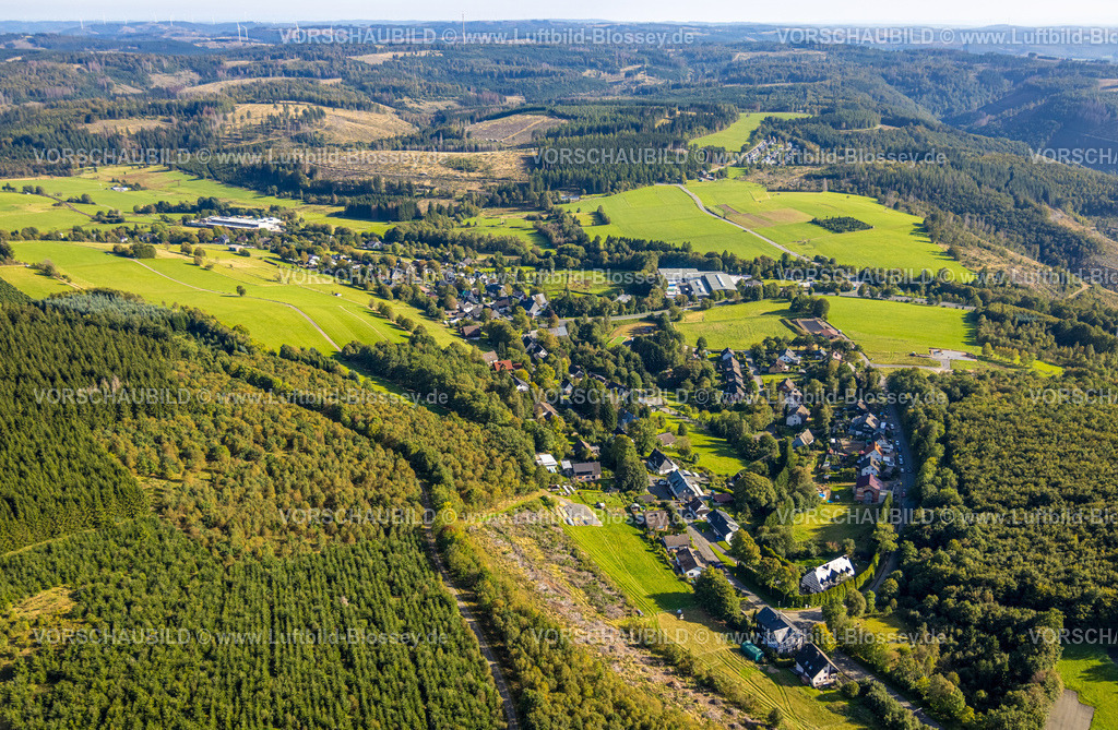Hilchenbach230911022 | Luftbild, Ortsansicht Ortsteil Lützel und Waldgebiet mit Waldschäden, Lützel, Hilchenbach, Siegerland, Nordrhein-Westfalen, Deutschland