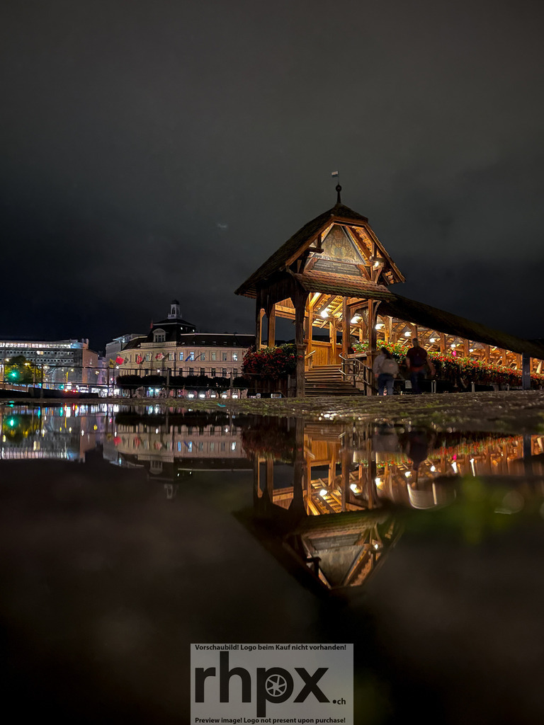 IMG_3638 | Stimmungsvolle Fotokunst aus Luzern. Erlebe den Pilatus, den See und die Stadt Luzern in exklusiven Aufnahmen in der Fotogalerie & Shop. - Realisiert mit Pictrs.com