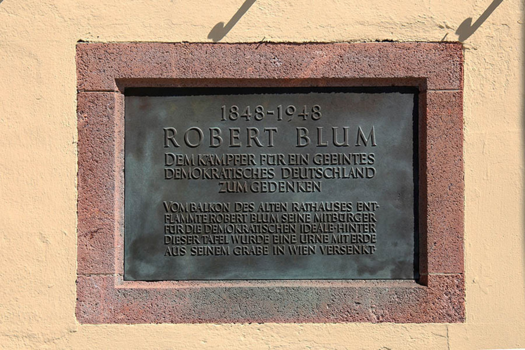 Bildlexikon Leipzig - Robert Blum - Gedenktafel | Das Team hinter BILDLEXIKON LEIPZIG bündelt historische wie aktuelle Informationen über die Stadt Leipzig in Text und Bild auf einer Plattform und stellt diese der interessierten Öffentlichkeit zur Verfügung.