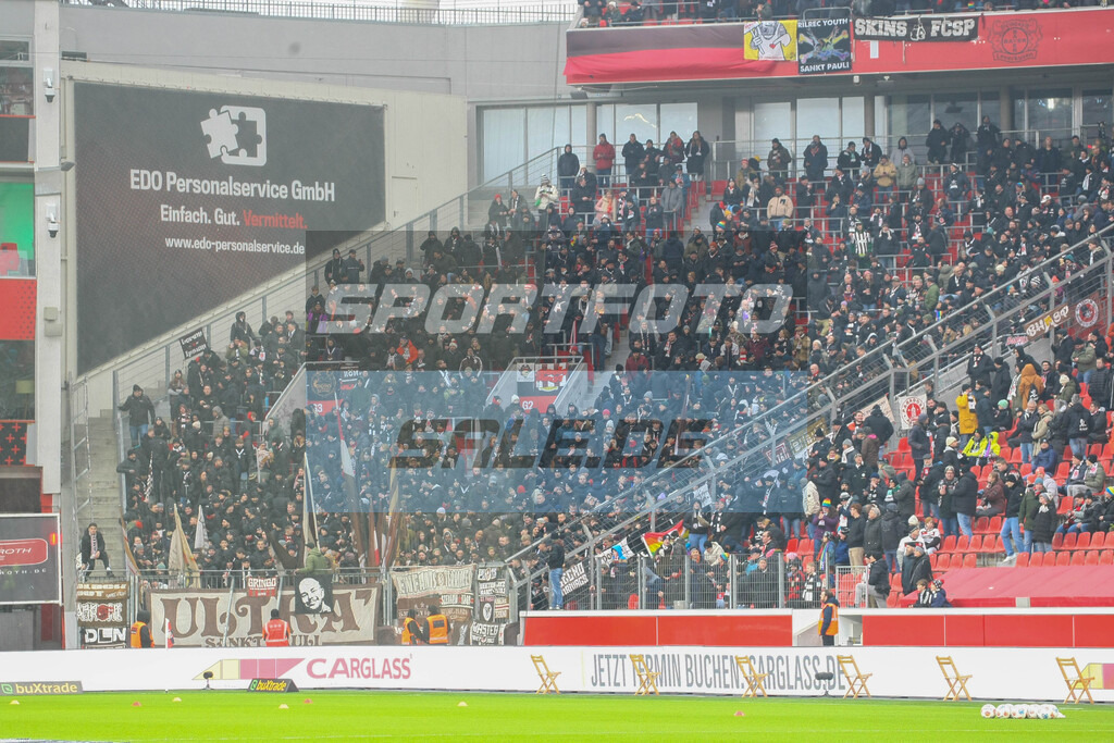 Bayer Leverkusen Saison 25/26 - © Sportfoto-Sale (MK) | Fanblock FC St. Pauli - Bayer Leverkusen Saison 25/26 - © Sportfoto-Sale (MK) - Realisiert mit Pictrs.com