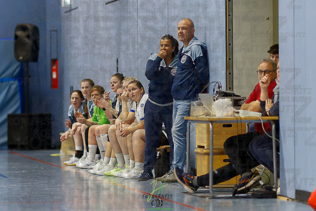 Frauen 2. Bezirksklasse; SG Rechtenbach - HSG Linden II | Frauen 2. Bezirksklasse; SG Rechtenbach - HSG Linden II am 16.11.2025 in Rechtenbach (Sporthalle Rechtenbach)Photo © 2025 - Jörg Heinrich - Realisiert mit Pictrs.com