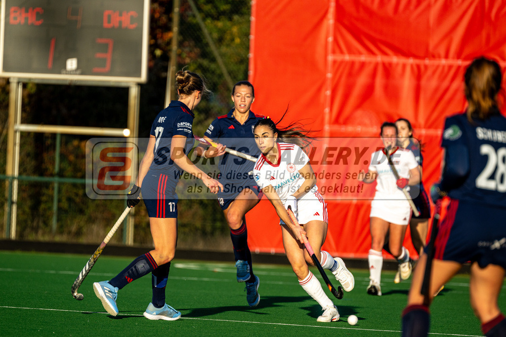 BHC Damen - DHC 3-4 3.11.24 SG-1410 | Hockey,Sport,Fieldhockey,1.Bundesliga,2.Bundesliga,Sportfotografie,Shop,Sportphotography,Feldhockey,Hockeyliga