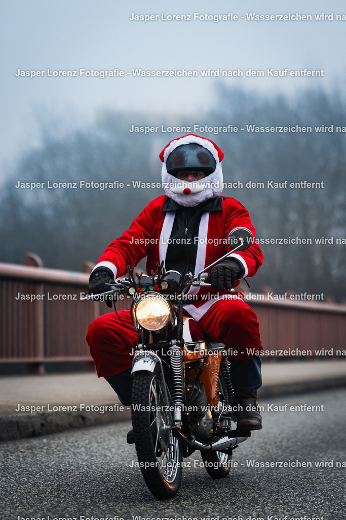 X-Mas Ride I Kiel I 2025 | Jasper Lorenz Fotografie - Realisiert mit Pictrs.com