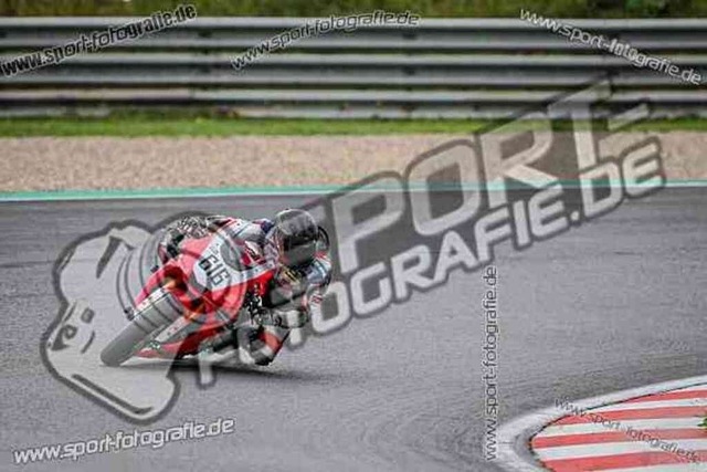 pubi9810 | Professionelle Fotos von Sportveranstaltungen, aber auch Hochzeiten und anderen Events. - Realisiert mit Pictrs.com