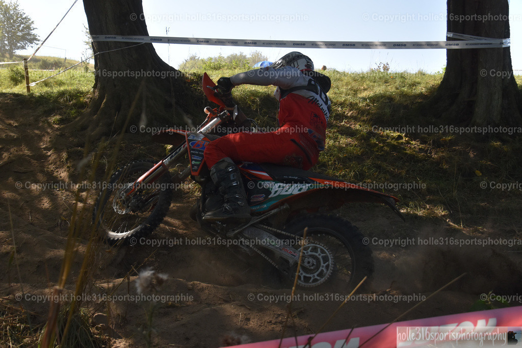 DSC_0226 | Sportfotografie , Motorsport, Motoross, Reitsport, Mointainbike, Enduro,
Landschaft , Outdoor, Eventfotografie, Landschaft, Bilder online bestellen - Realisiert mit Pictrs.com